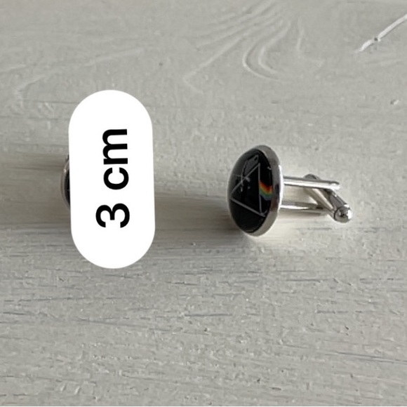 cuff links. 🔮🌈 - Picture 2 of 2